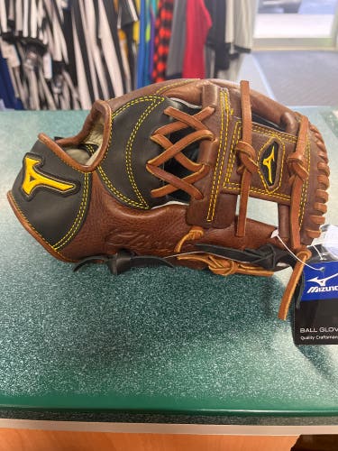 Mizuno Infield 11.25" Classic Pro Soft Baseball Glove