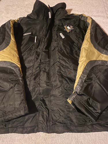 Pittsburgh Penguins NHL CCM Hockey Winter Jacket Adult Medium
