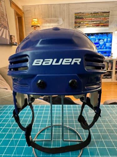 Bauer 4500 XL Hockey Helmet (Royal Blue)