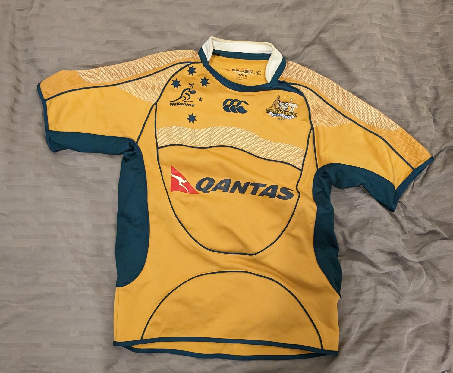 Canterbury Australia Wallabies rugby replica jersey Small
