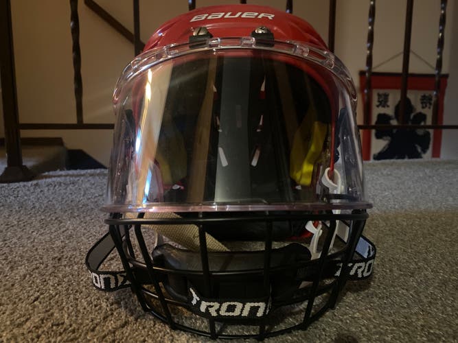 Used Large Bauer Pro Stock Re-Akt 150 Helmet