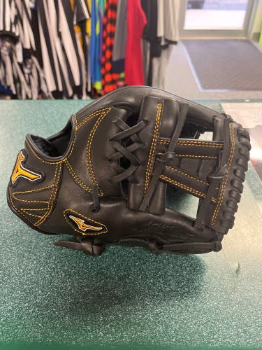 Mizuno GMVP 1125P2 Infield 11.25" MVP Prime Baseball Glove