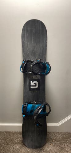 men’s 138cm Burton board with boots and bindings