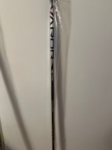 Senior Right Handed P92 Vapor Hyperlite 2 Hockey Stick
