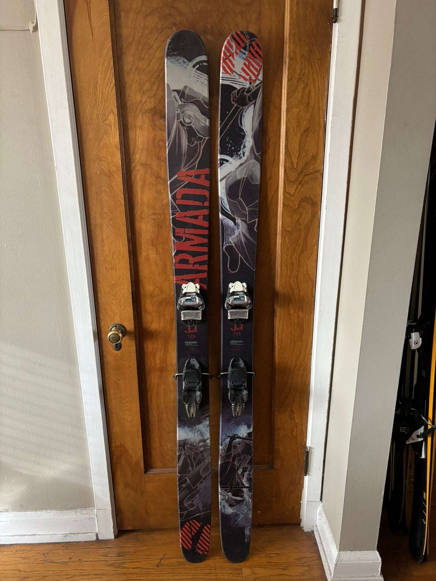 Armada JJ 185cm with Marker Griffon Bindings SidelineSwap