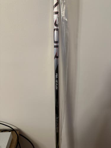 Senior Right Handed P92 Vapor Hyperlite 2 Hockey Stick