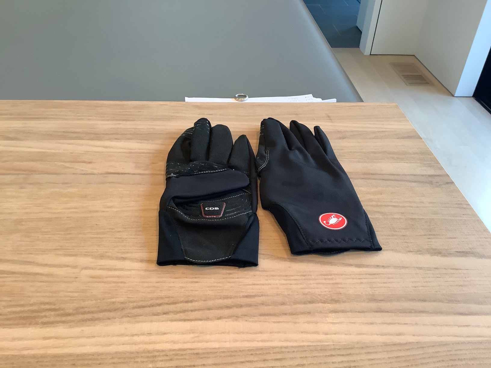 New Medium Bike Gloves