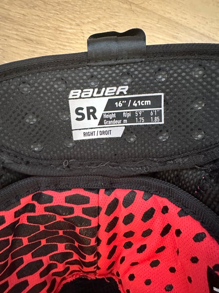 Senior Lightly Used Bauer Vapor Hyperlite 16" Shin Pads