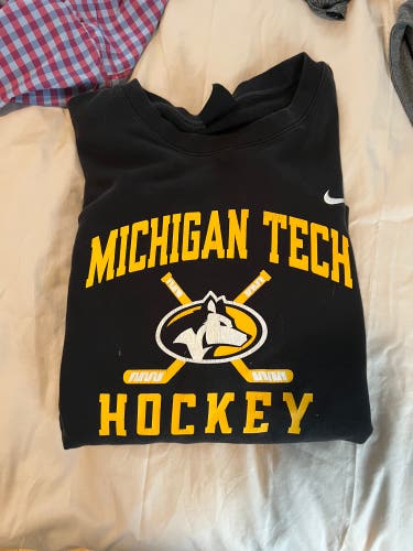Michigan Tech Crew Neck
