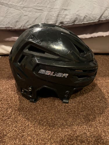 Used Small Bauer Re-Akt 150 Helmet