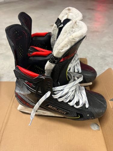 Used Bauer Extra Wide Width 7 Vapor 2X Pro Hockey Skates