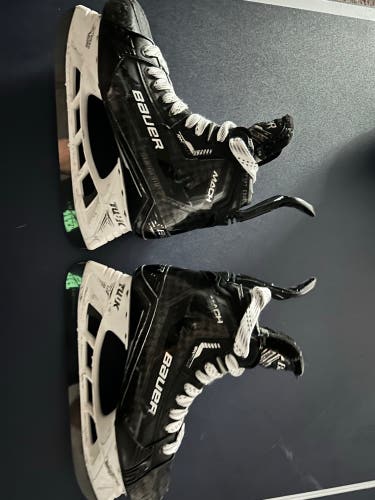 Used Bauer Regular Width   8.5 Supreme Mach Hockey Skates