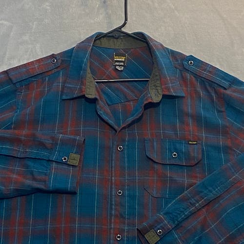 Volcom Workwear Shirt Men 2XL Plaid Flannel Long Sleeve Shoulder-Strap Button-Up