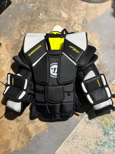 Lightly Used Warrior Ritual RX3E+ Senior Medium Chest Protector