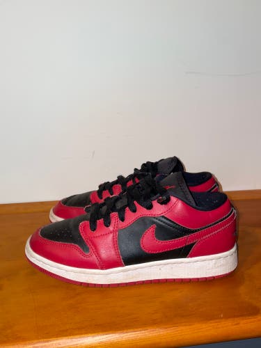 Black Men's Size 4.0 (Women's 5.0) Air Jordan Jordan 1 Low Shoes