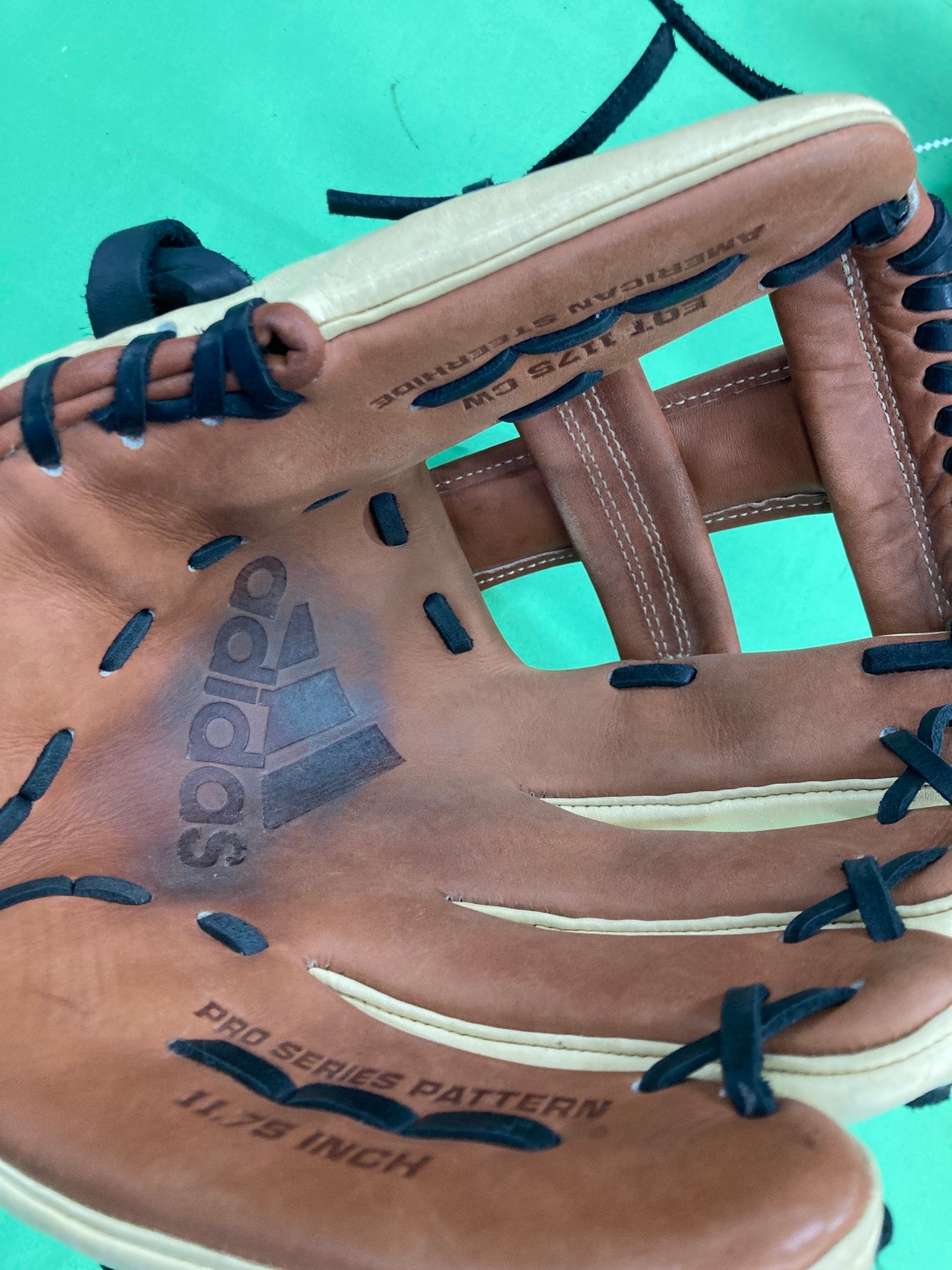 adidas pitching glove