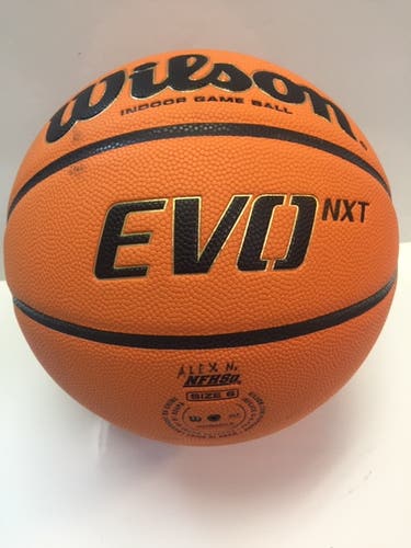 Wilson NCAA EVO NXT Official Game Basketball Women's Size: 6 - USED (like new)