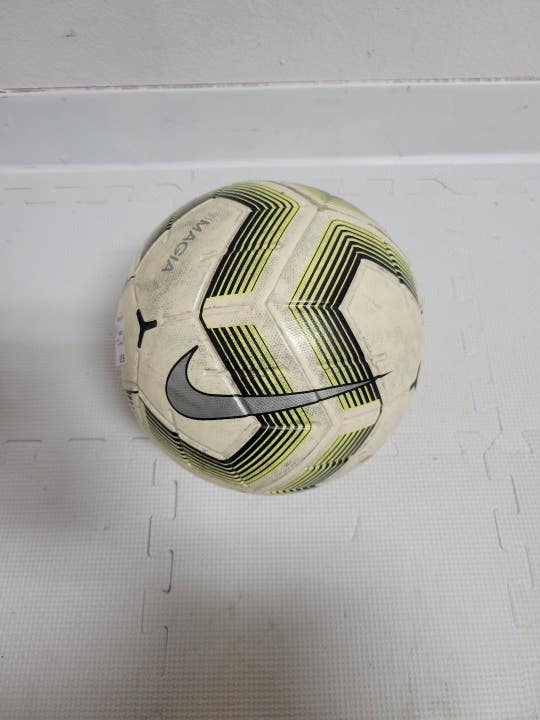 Used Nike Magia 5 Soccer Balls