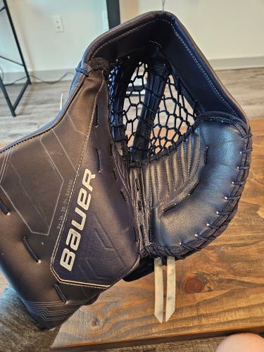 Used - Like New Regular Bauer Mach Pro Stock Glove - Devin Cooley '22-'23 Pro Return