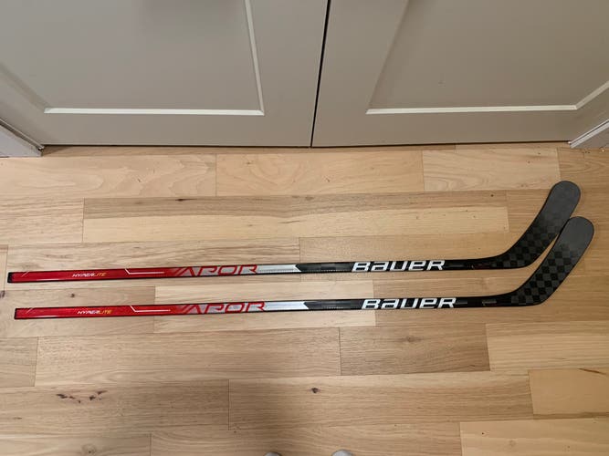 (2) Intermediate Left Hand P92M Pro Stock Vapor Hyperlite Hockey Sticks