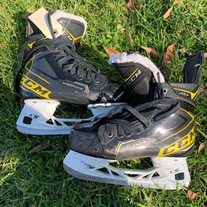 CCM Super Tacks AS3 Hockey Skates | INT Size 4.5 | Regular