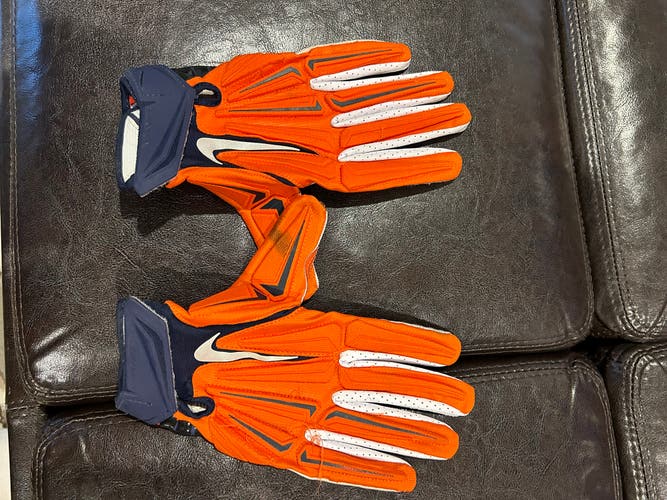 Syracuse game used football gloves
