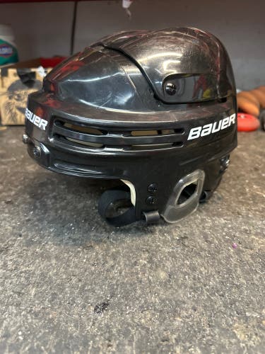 Used Medium Bauer  4500 Helmet