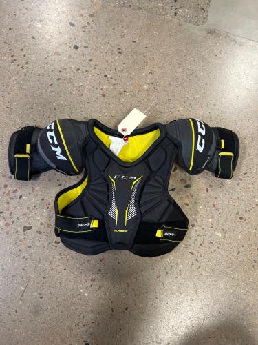 Junior Used Small CCM Tacks Classic Shoulder Pads