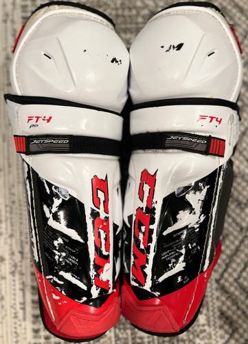 CCM Jet speed FT4 Pro Shin Pads