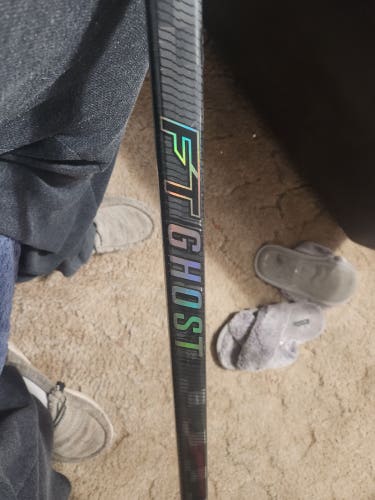 Senior CCM Right Handed FT Ghost Hockey Stick P29