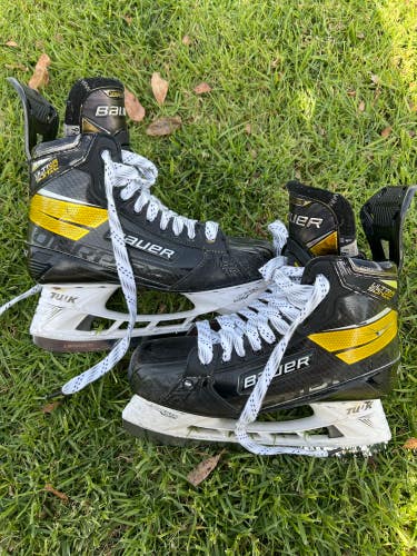 Used Senior Bauer Supreme UltraSonic Hockey Skates 9.5 - Fit 1