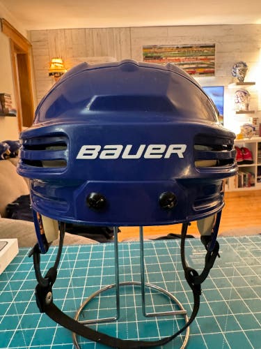 Bauer 4500 XL Hockey Helmet (Royal Blue)