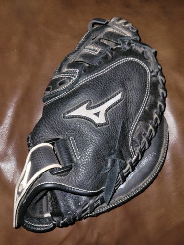 Mizuno GXS-102 Girls Youth 32.5” Right Throw Fastpitch Softball Catchers Mitt