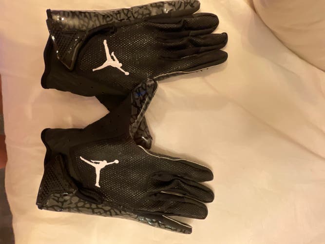 Slightly Used XXL Jordan Jet 7.0 Football Gloves