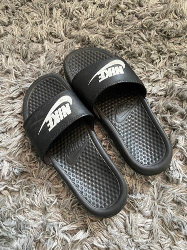 Nike Slides Size 5