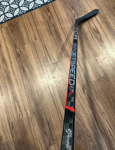 Senior Right Handed P29 CCM Jetspeed FT6 80 Flex