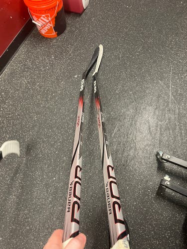 Senior Right Handed P28 Bauer Vapor Hyp2rlite Team Hockey Stick
