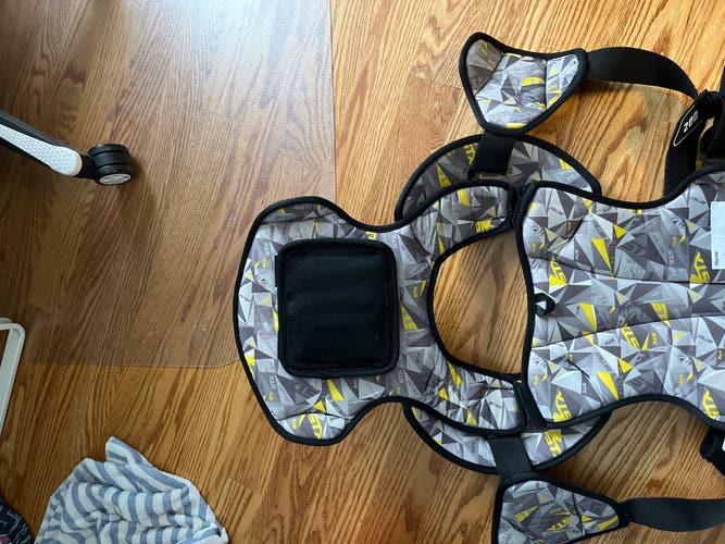 Stx stallion chest pad Lacrosse