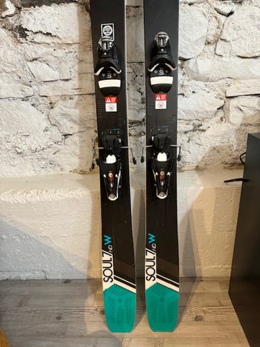 Used Women's 2017 Rossignol 178 cm Powder soul 7W Skis With Bindings Max Din 12