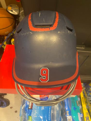 Easton Helmet SR 7 1/8-7 1/2with face guard /Navy/Red