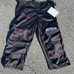 New Medium CCM RBZ 110 Inline Pants