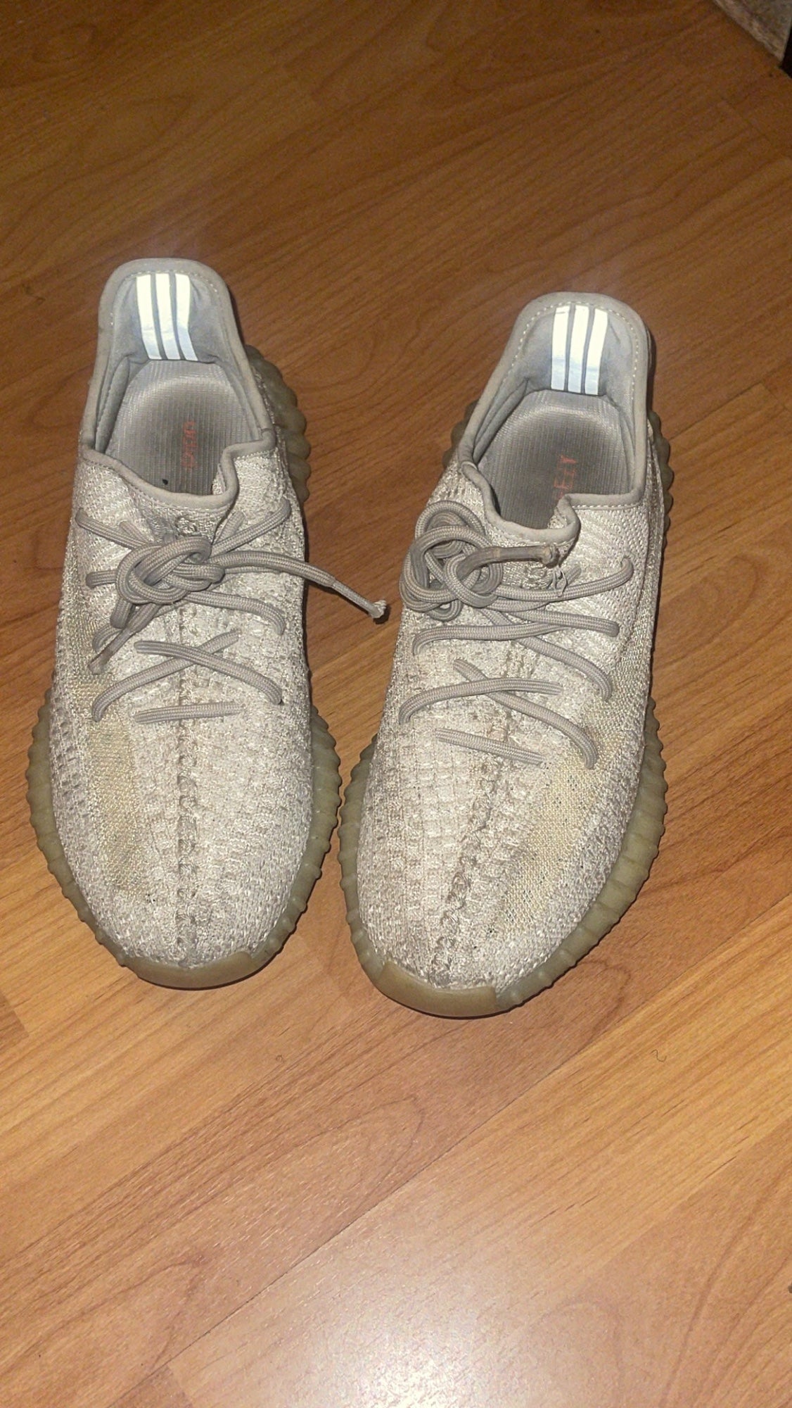 women's 8.5 in yeezy