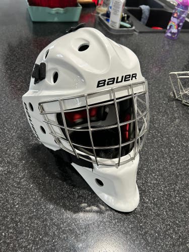 Used Bauer  NME 7 Goalie Mask