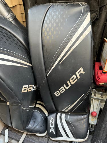 33" Bauer Vapor X2.7 Goalie Leg Pads