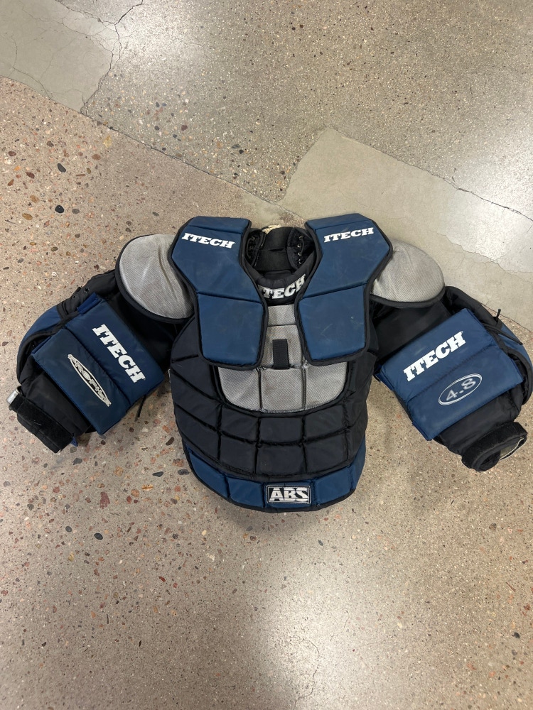 Used Small Itech 4.8 Goalie Chest Protector