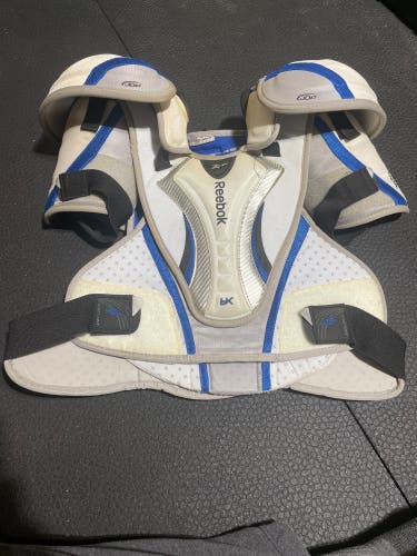 Used Large Reebok  6K Shoulder Pads