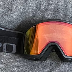 Unisex Used Giro Ski Goggles