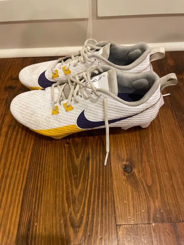 LSU team authorized cleats Footall