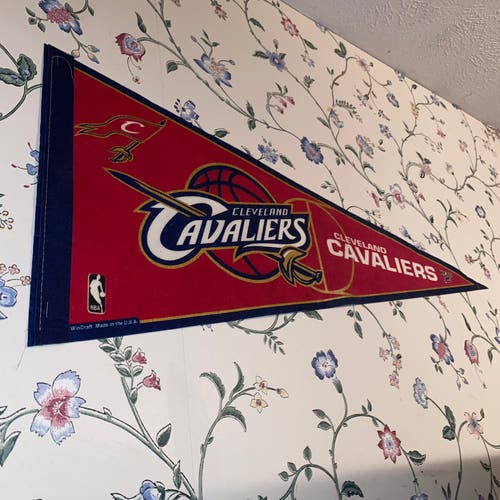 Vintage NBA Cleveland Cavaliers Team Pennant Flag Banner