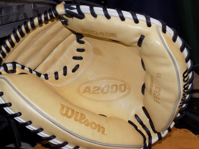 Used Wilson Catcher's Right Hand Throw A2000 Baseball Glove 33"
